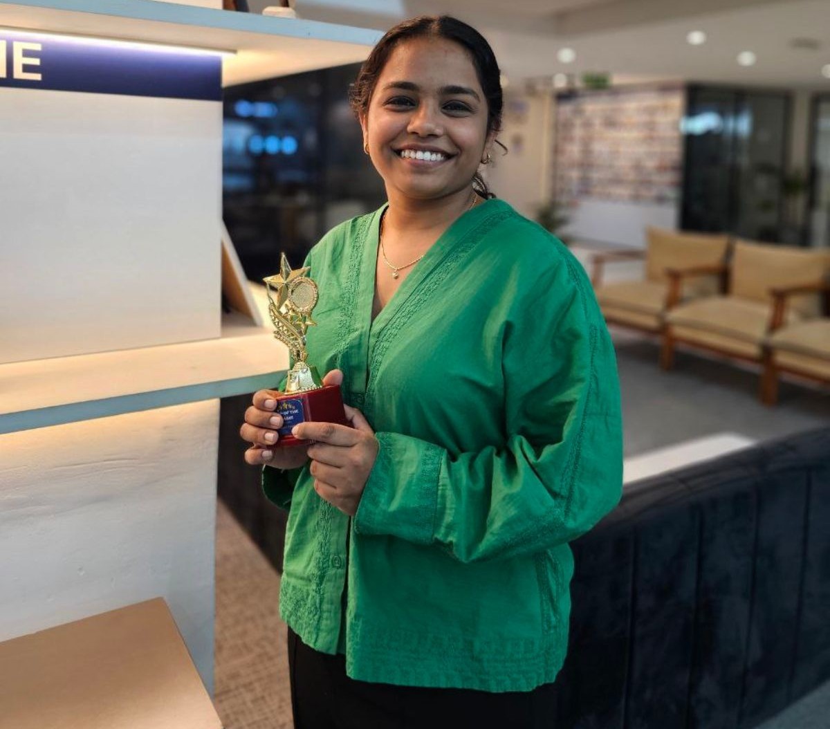 A Teachmate celebrating their Top of the Game award